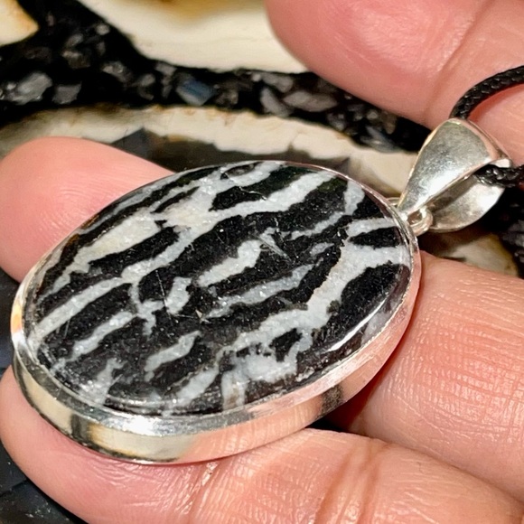 White Buffalo Turquoise Pendant 2 1/4” - Picture 6 of 17